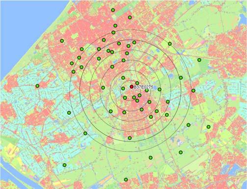 Figuur 3-2 Peilbuizen van de provincie Zuid-Holland in het eerste watervoerend pakket. De cirkels bevinden zich op 1 tot 6 km van de onttrekking. 3.2 De afgelopen jaren 3.2.1 Isohypsen Met de metingen van 31 december 2013 zijn isohypsen voor de stijghoogte in het eerste watervoerend pakket geïnterpoleerd (Zie Figuur 3-3).