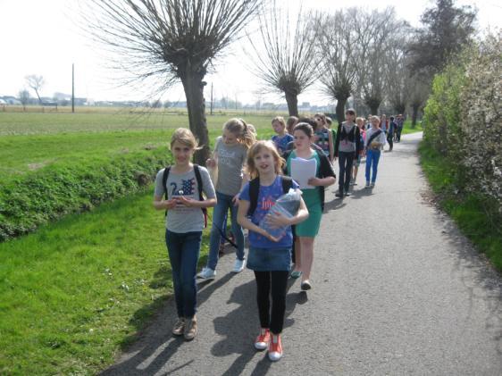 10.Dogbo & wandelen voor water Waarom een project rond Dogbo? Stad Roeselare heeft een stedenband met Dogbo. Wat is een stedenband?