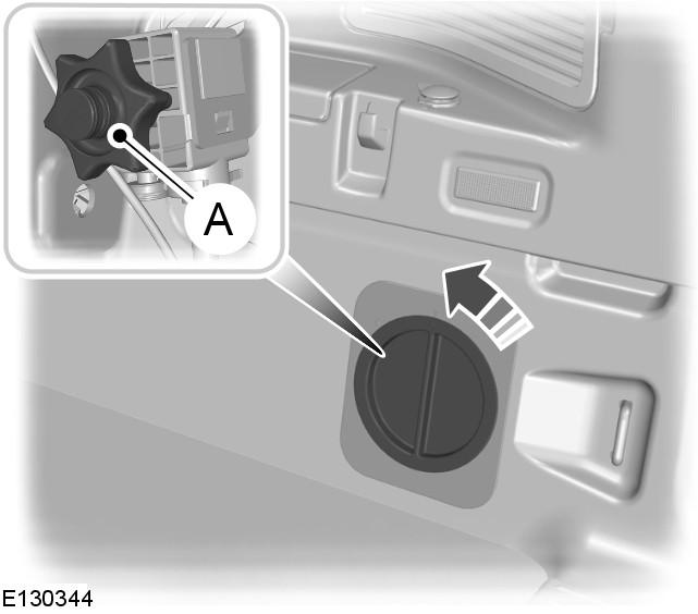 Aanhangers trekken Het bruto treingewicht op het identificatieplaatje van de auto is van toepassing op hellingen tot 12% en hoogtes tot 1.000 m wanneer een aanhanger wordt getrokken.