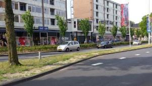 Hiernaast zijn er fietsontsluitingen en een belangrijk wandelpad die een verbindingen voor langzaam verkeer verzorgen.