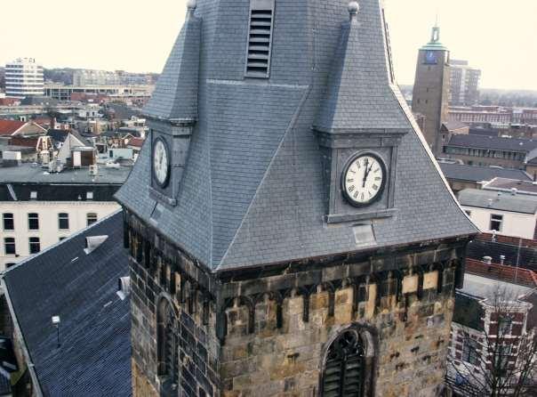 De St. Michaëlkapel in de stadstoren van Enschede. Veel Enschedeërs zijn bekend met de oude stadstoren op de oude Markt in Enschede.