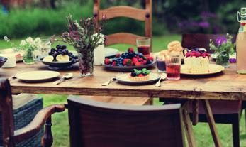 Elk nummer is geïnspireerd op het seizoen waarin het verschijnt en besteedt veel aandacht aan natuur, dieren, feelgood, cultureel erfgoed, tuinieren, koken, interieur en