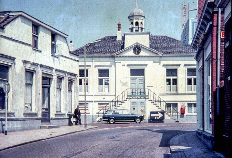 3665 4069 1 3341 1025 1675 1950 0 Voorgevel (Bleekstraat) Zijgevel (Grotestraat) Achtergevel Zijgevel (tuin) foto: Stichting Historisch Goor 2500 2500 2965 1355 900 NU TE KOOP OP EEN HISTORISCHE PLEK