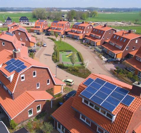 3. HET NETWERK OP DE TESTBANK WAAROM NETBEHEERDERS ZENUW ACHTIG WORDEN VAN ZONNEPANELEN EN WARMTEPOMPEN Eén van de zaken waarvan we willen leren in de proeftuin Hoog Dalem is hoe we in de toekomst