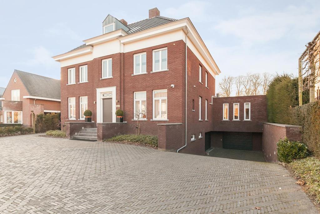 537 m² Vraagprijs 995.