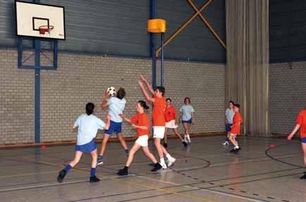 Nu willen we met verenigingen en combinatiefunctionarissen begeleiding geven in de vorm van lessen op scholen. Die interactie ziet ook Visser graag verder tot stand komen.