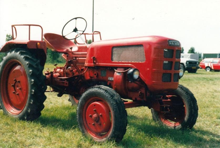 In 1961 komt er een einde aan de samenwerking en neemt Klöckner- Humbolt-Deutz (KDN) 25% van de aandelen van Fahr over. De tractoren die ik nu ga behandelen maken allen deel uit van de Europa- Reihe.