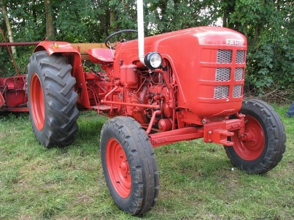 Nadat men (1961) in Duitsland is gestopt met het produceren van de Fahr tractoren zijn er Argentinië nog regelmatig