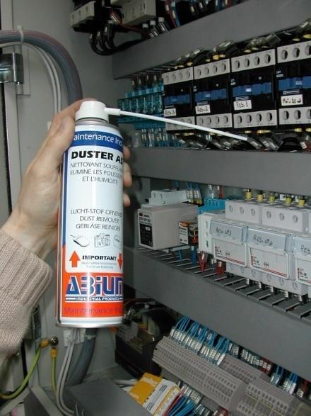 Duster A5 peut être utilisé sur des appareils en fonctionnement. Duster A5 est garanti sans dimethylether et sans butane-propane.