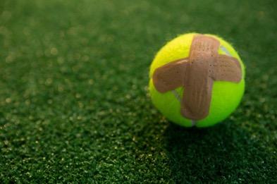 MEDISCH TEAM 5 Onze doelstelling om tennissers voor het leven op te leiden, toont aan dat we gezond - economisch sporten en een gezonde levensstijl hoog in het vaandel dragen.
