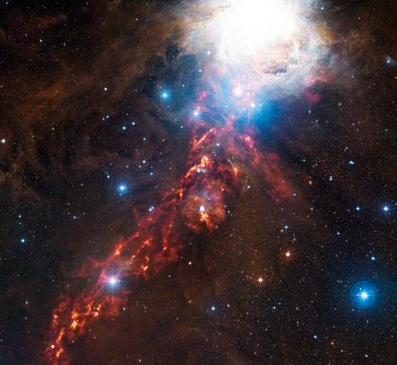 (X-ray) Samengestelde kleurenafbeelding van Centaurus A, die de lobben en straalbuizen laat zien die afkomstig zijn