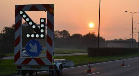 7 Dynamische en Semi Dynamische Verkeersmaatregelen 7.1 De toepassing van een rijdende afzetting geschiedt conform de figuurnummers vermeld in de CROW publicatie Handboek wegafzettingen 96b.