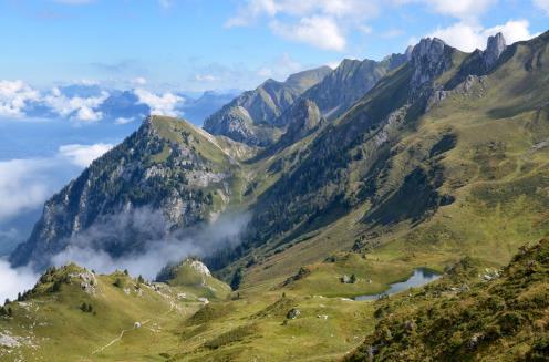 Bergwandelen en yoga in de Savoie Periode: zaterdag 23 juni zaterdag 30 juni 2018 In 2018 bieden we op verzoek van velen! - een nieuw programma aan van bergwandelen in combinatie met yoga.
