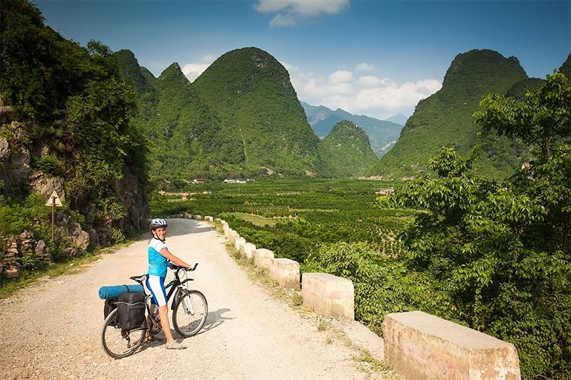 Dag 12: Yangshuo Vrije dag. In de omgeving van Yangshuo kun je een prachtige fiets- of wandeltocht maken.