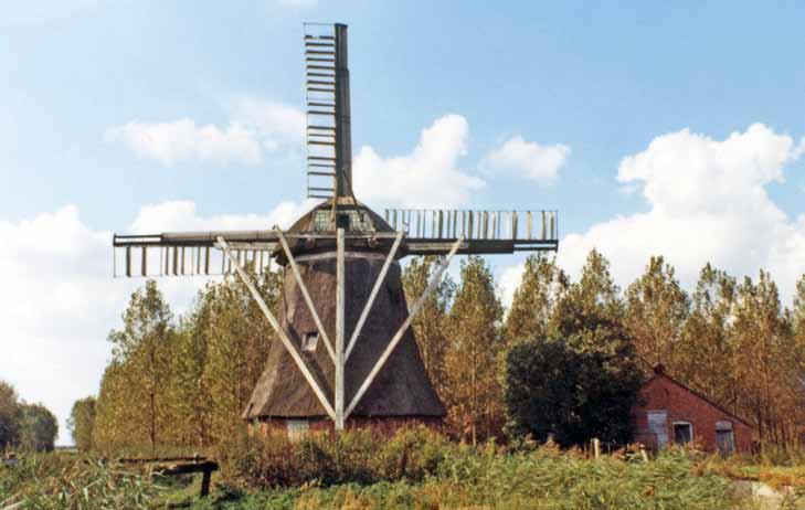 Het totale gebied is nu 2006 ha groot en wordt bediend door het elektrisch gemaal Katerhals in Hoeksmeer. In ditzelfde gebied staan de poldermolens de Kloostermolen en de Meervogel.