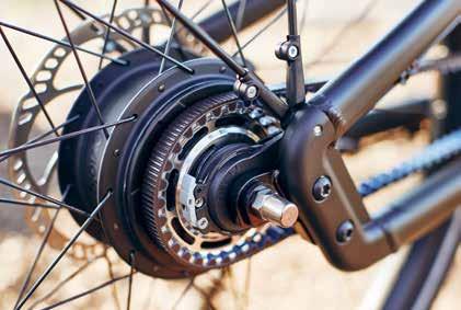 Voor sportieve fietsers zijn onze e-bikemodellen touring, mountain en light uitgerust met een 10- of 11-speed kettingversnelling van Shimano.