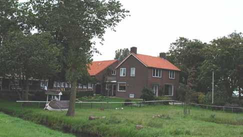 Adres: Genemuiden, Slangenweg 1 en 1a Nationaal Landschap IJsseldelta, Kampereiland en de buitenpolders Volumes: hv tl st Erfinrichting 0 Waarde neutraal