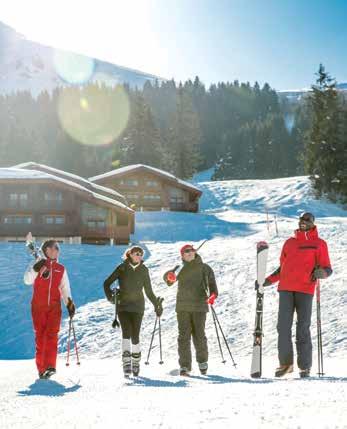 Alpineskigroepslessen zijn geschikt voor maximaal 12 personen en worden aangepast aan capaciteit/niveaus en verschillende leeftijdscategorieën Snowboardlessen zijn beschikbaar voor alle capaciteit/