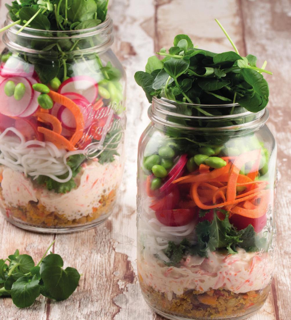 Bij de BBQ Onze rauwkost salades zijn verfrissend aangenaam en eenvoudig te bereiden. Ideaal voor bij de bbq!