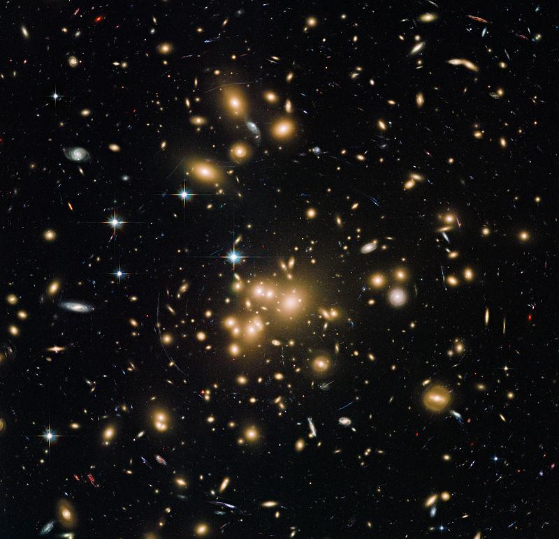 massa van het hete gas in cluster van stelsels Cluster Abell 1689 op z=0.18=2.