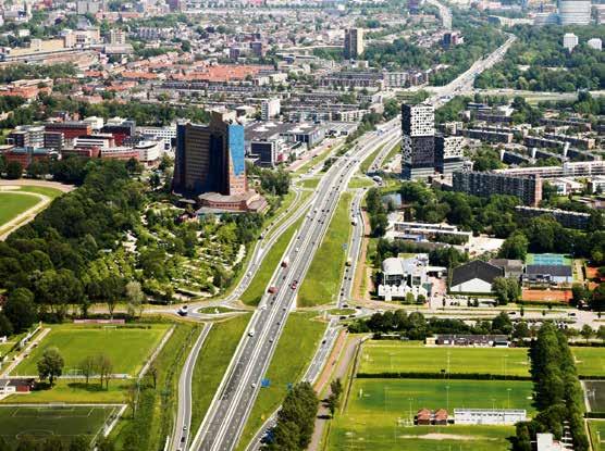 En dan kom ik onderweg ook nog eens een paar onveilige oversteekplaatsen tegen, zegt ze. Sannette studeert nog en werkt nu drie jaar op de cateringafdeling van de Gasunie.