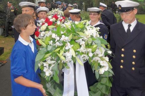 Deelname aan herdenkingen en andere officiële plechtigheden of festiviteiten vormen een Herdenkingen belangrijke mogelijkheid om het Zeekadetkorps te presenteren.