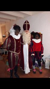 Jaarverslag Ouderraad OR 2017-2018 Sinterklaas-feest Gelukkig lukte het de Sint om ook nu weer aan te komen.