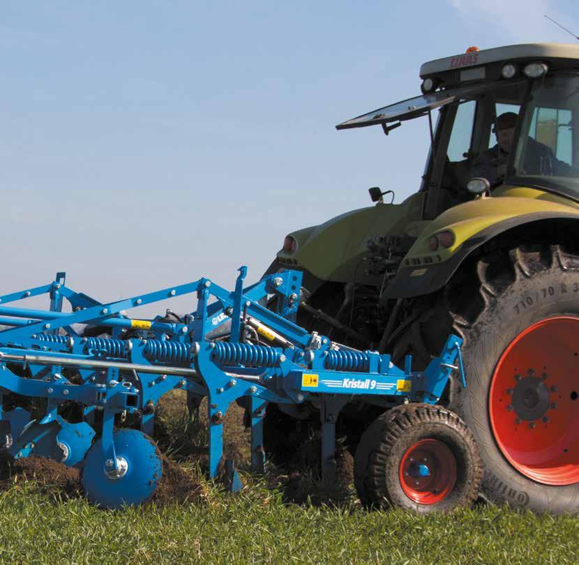 Klaar voor het mulchzaaien Als de percelen later in het mulchzaaiproces worden bewerkt en er zich grote hoeveelheden stro in de bovenste bodemlaag bevinden, kan met de compact-cultivator Kristall