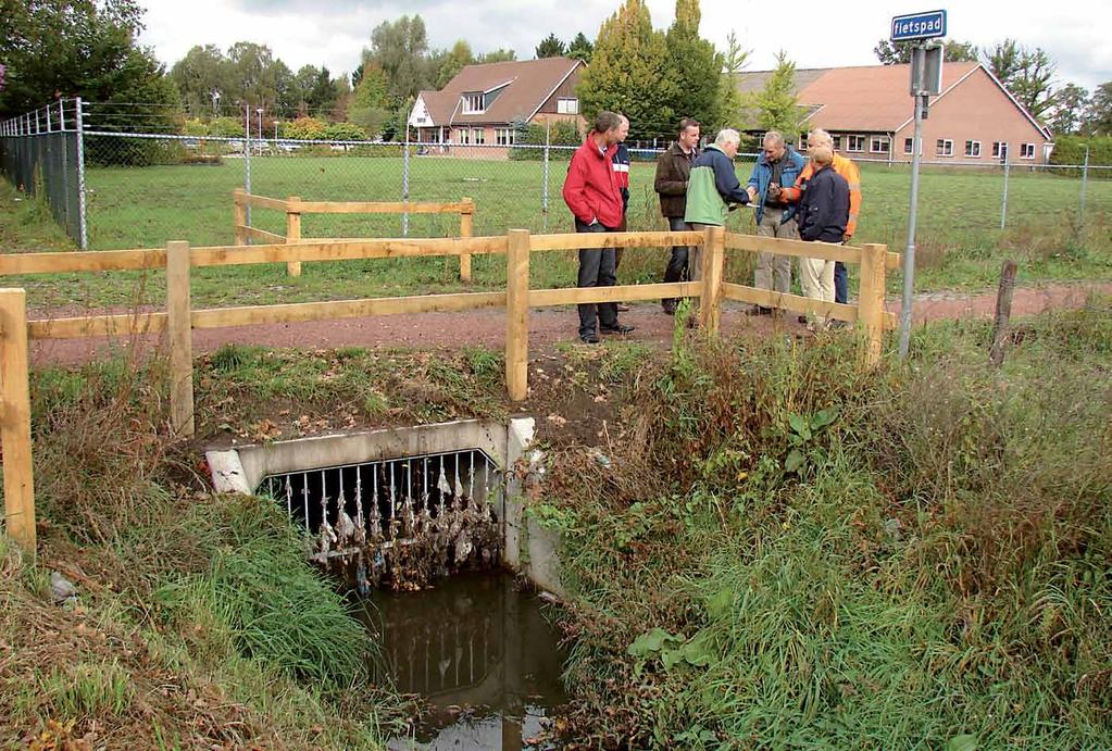 Toelichting Voorbeelden van gerealiseerde samenwerkingsprojecten Het waterschap en de gemeente Tubbergen hebben gezamenlijk een studie naar optimalisatie in de afvalwaterketen uitgevoerd en bedrijven