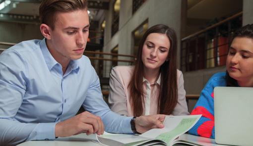 het derde en vierde jaar te volgen, verdiepen en verbreden studenten hun kennis. Soms kan dat ook in het buitenland.