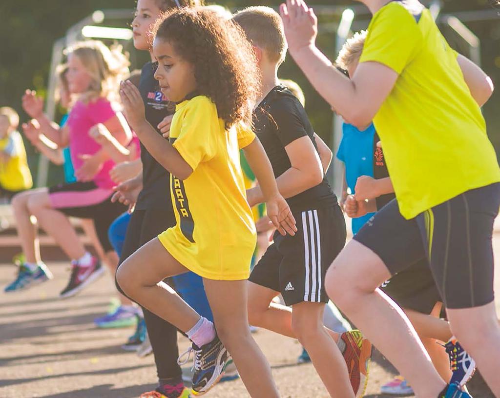 Help ons rookvrij sporten! Geef kinderen het goede voorbeeld Zien roken, doet roken. In een rookvrije omgeving komen kinderen niet in de verleiding om te gaan roken en wordt meeroken voorkomen.