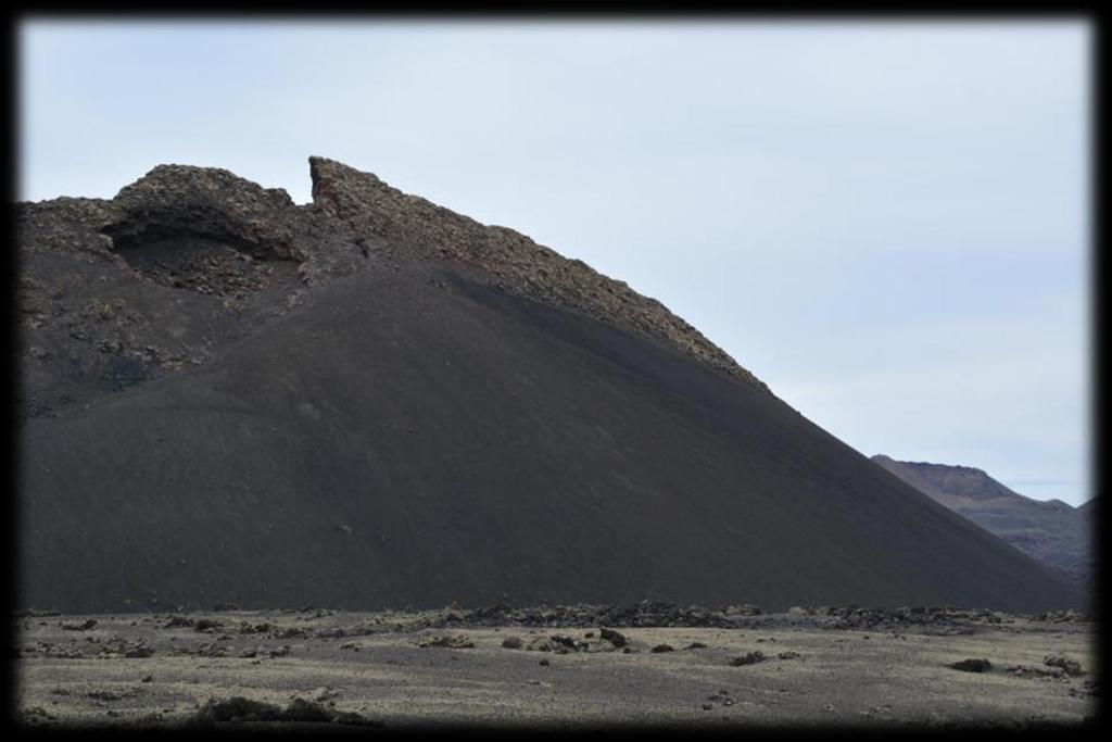 De Caldera de los Cuervos (raaf) ontstond net als deze tijdens de zesjarige