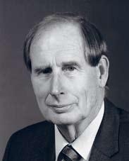 Mr. J.A. (Hans) Blok (Kruiningen, 1938) is voorzitter van de Kwaliteitscommissie Bibob sinds de start in 2010.