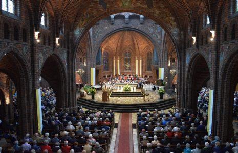 2. Gastvrijheid Liturgie Hoe mooi de liturgie ook is, van nature is ze