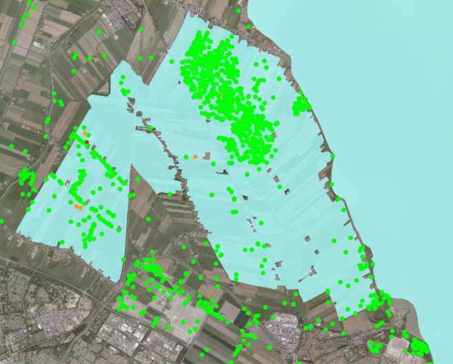 157 van 183 Puntwaarneming Uurhokwaarneming Km-hok-waarneming Afbeelding 44: Aanwezigheid van kieviten in de periode 2011-2016 in Polder Zeevang. De punten geven waarnemingen aan.