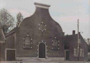Historie Protestantse Gemeente te Uithoorn Er is van alles te vertellen: over een kerkje dat in het veen wegzakte en over een uniek ontwerp van Rietveld. Over de bouw en sluiting van kerken.