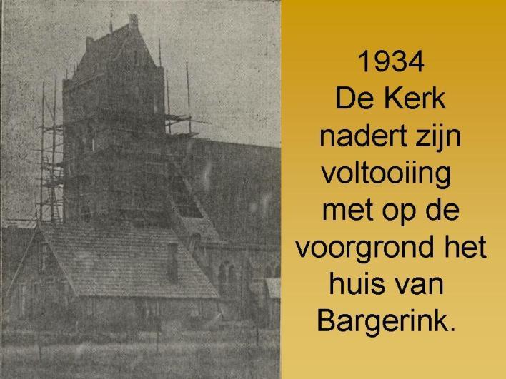 Architect en aannemers De bouwtekening van de kerk en pastorie werd gemaakt door architect Sluimer uit Enschede.