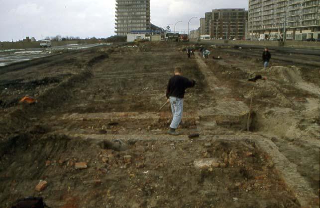Vondstregistratie 1999 *De archeologische beschrijving van de site en het onderzoek dat heeft plaatsgevonden: methodiek van het onderzoek en de resultaten.