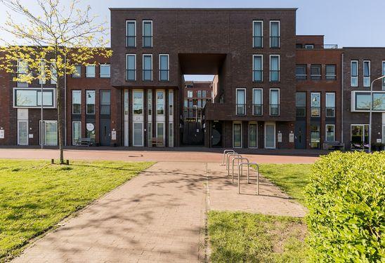 Penthouse met volop luxe en comfort! Bent u op zoek naar een top appartement met alle luxe en comfort die u zich maar kunt wensen? Dan bent u bij Kallameer 172 aan het juiste adres!