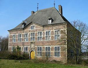 Deze eeuw is er veel restauratiewerk uitgevoerd onder andere de grote Tiendschuur, het poortgebouw, de paardenstallen, het molenhuis en de Tuitermolen met bijbehorend