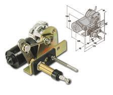 bladlengte : 750 mm Wishoeken : 40-90 (instelbaar per 5 ) Spanning Wanddikte Koppel Vermogen Art.CodePrijs A 12 V 20 mm 23 Nm 36 W 2165.30s 200,00 12 V 35 mm 23 Nm 36 W 2165.