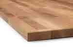 Beuken Beuken is een harde houtsoort met een gelijkmatige adering door de hele stam. Het is duurzaam en wordt vaak gebruikt voor meubels en werkbladen.