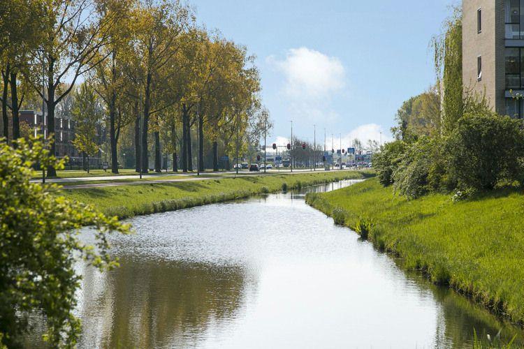Op de fiets of met de bus ben je zo in het centrum van Arnhem en net zo snel in het centrum van Velp.