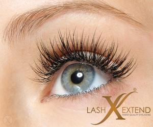 De wimpers van Lash extend zijn individuele wimperextensions oftewel one by one techniek (haartje voor haartje) Wimperextensions