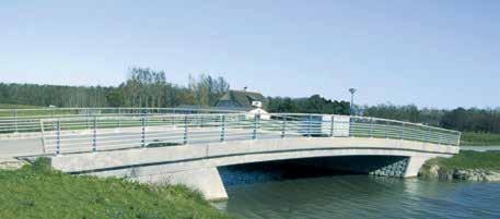 Rogiro brug: getoogd voor grotere overspanningen Romaanse brug: klassieke vorm, tijdloze uitstraling Rogiro bruggen van Romein Beton zijn overal op