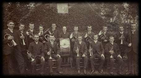 Foto Concordia Van de heer Freek van Rossum uit Mijdrecht plaatsten wij vorige keer bijgaande foto van het Vinkeveense muziekgezelschap Concordia.