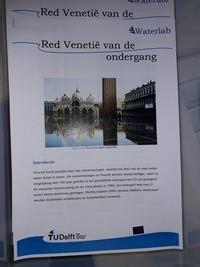 Studenten van de TU Delft gingen met de leerlingen aan de slag om een oplossing te bedenken voor het steeds meer stijgende water in Venetië, waardoor grote delen van de stad soms onder