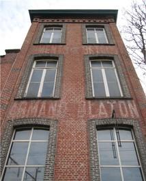 Blaton-Aubert, gebouw E, achtergevel (foto 2012).