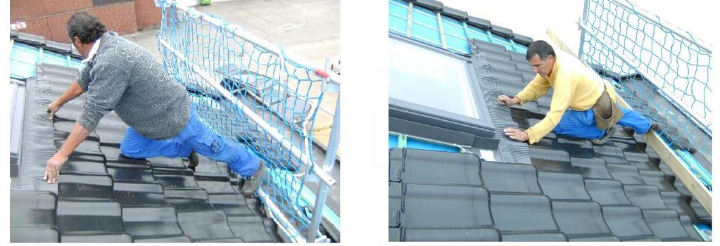 De opbouw van de balustrade kan op verschillende manieren zoals u op de foto s kunt zien. Van belang is hier het gebruik van de netten. B. Golf platen.