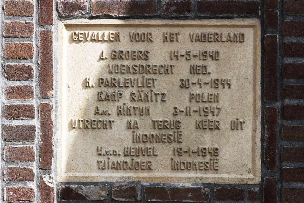 2.4. Gemeentelijke erkenning van A.J. van Hintum als militair oorlogsslachtoffer door het gemeentebestuur van Berghem.